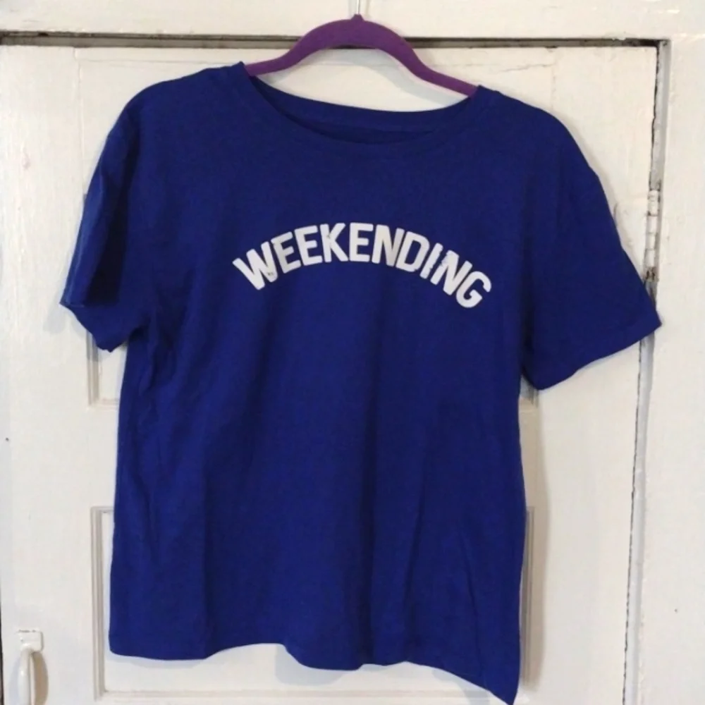 Weekend Tee - Picture 1 of 3